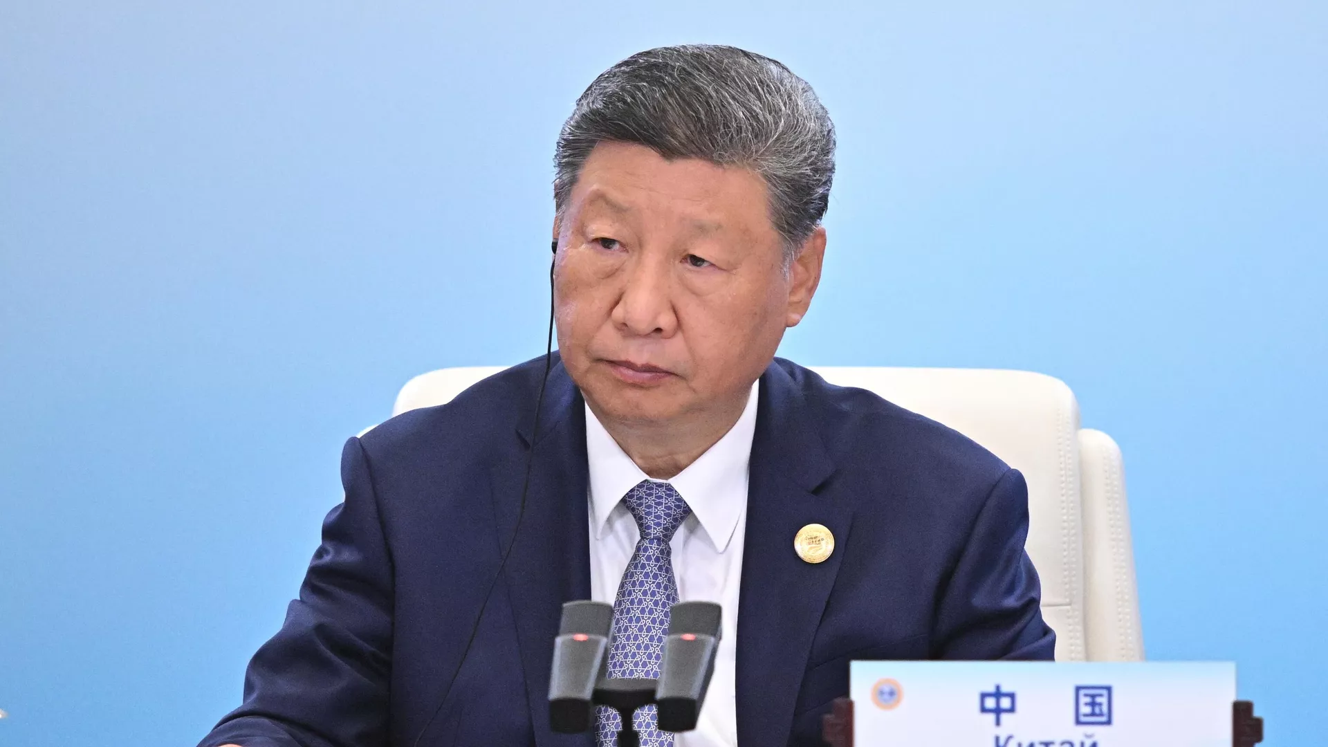 中国国家主席习近平抵达吉尔吉斯斯坦进行国事访问